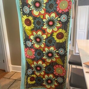 Vera Bradley Floral Patterned Beachtowel